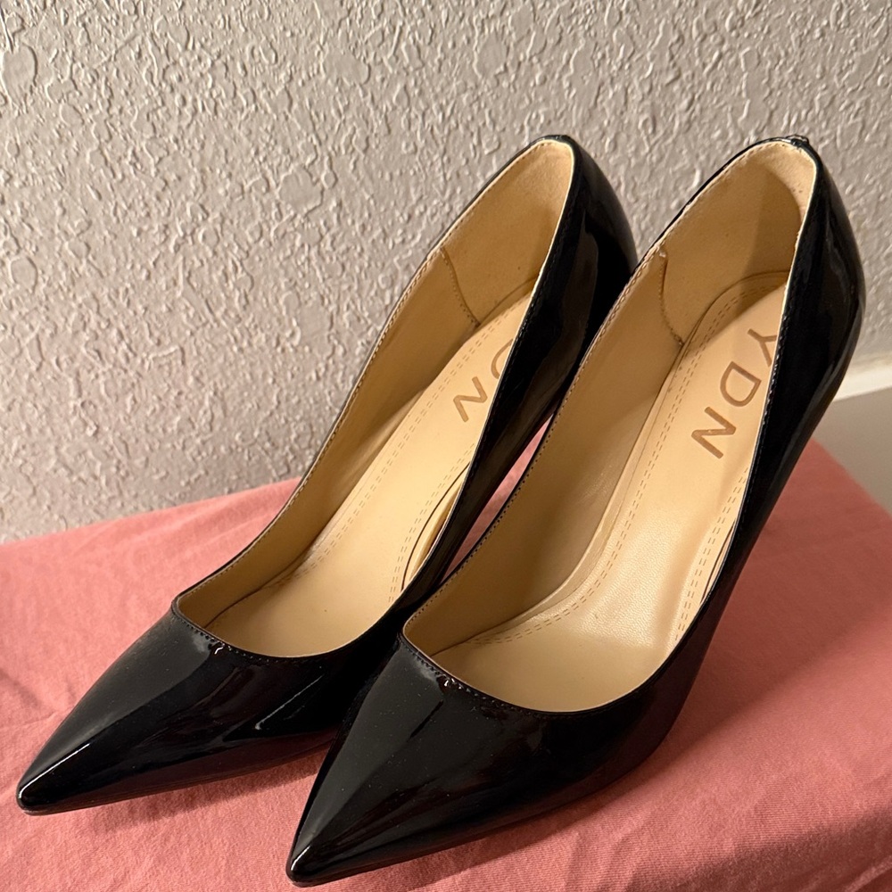YDN Black Patent Leather Heels - Picture 2 of 4